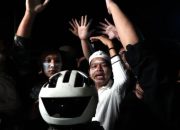 Dedi Mulyadi Berjanji Berikan Rumah untuk Keluarga Ojol yang Meninggal, Angkat Adik Korban Jadi Anak Asuh