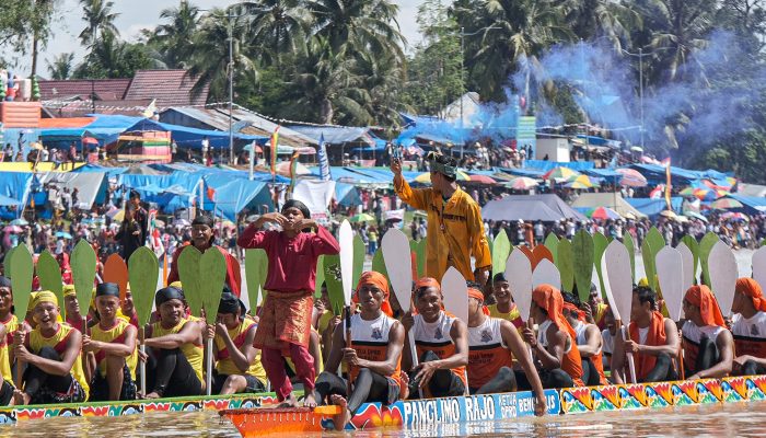 Riau Targetkan Perputaran Uang Rp75 Miliar dari Festival Pacu Jalur 2025