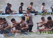 Kapolres Kuansing Turun ke Sungai! Jadi Timbo Ruang Jalur Bhayangkara yang Bikin Heboh